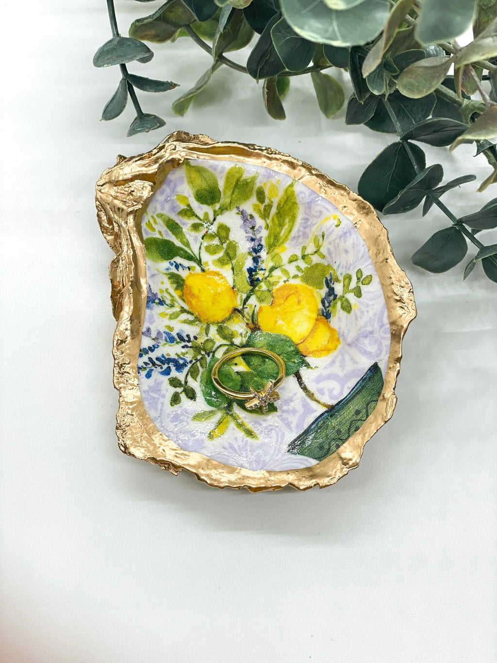 ALISON BROOKE DESIGNS Lemon and Lavender Oyster Trinket Dish