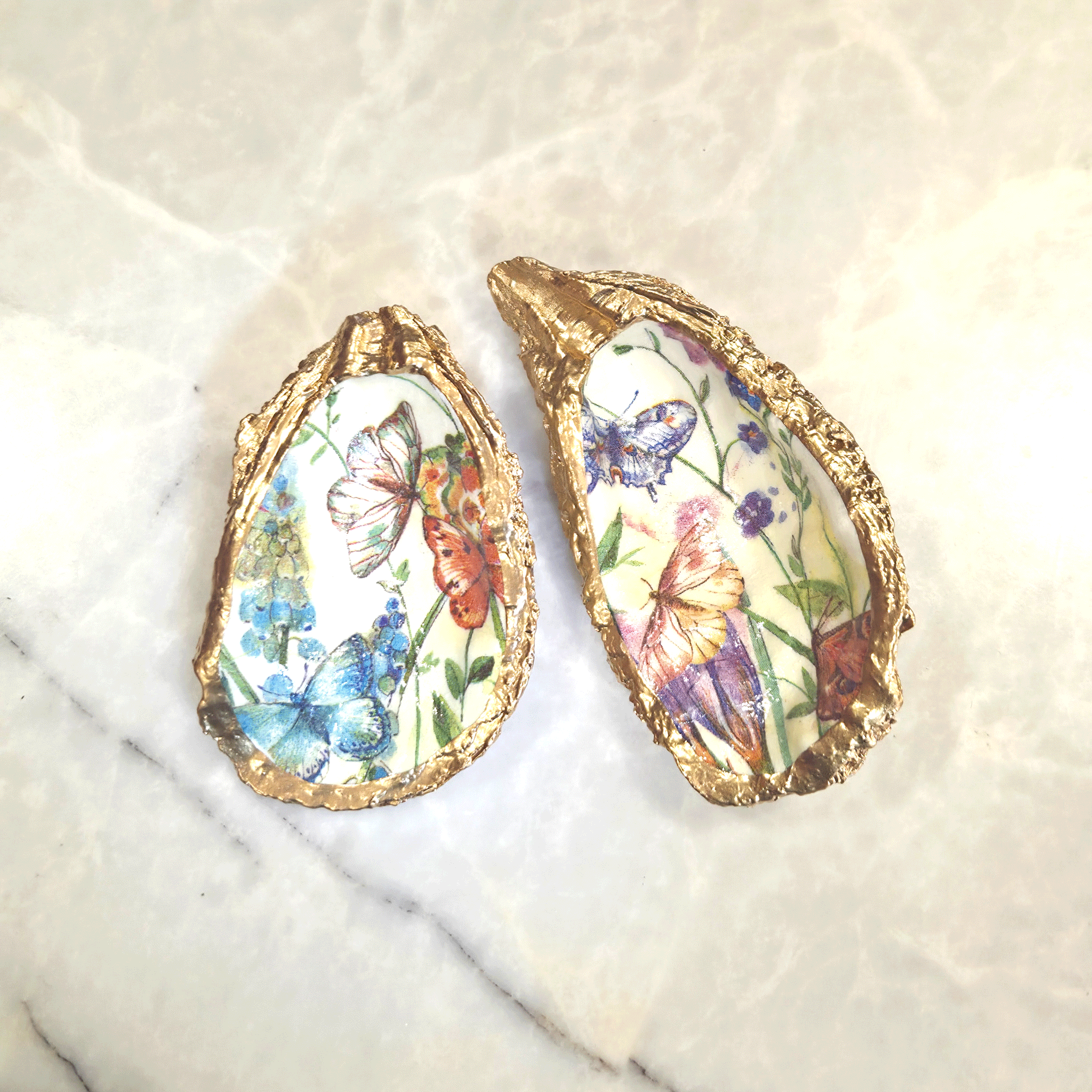 ALISON BROOKE DESIGNS Butterfly Garden Oyster Trinket Tray