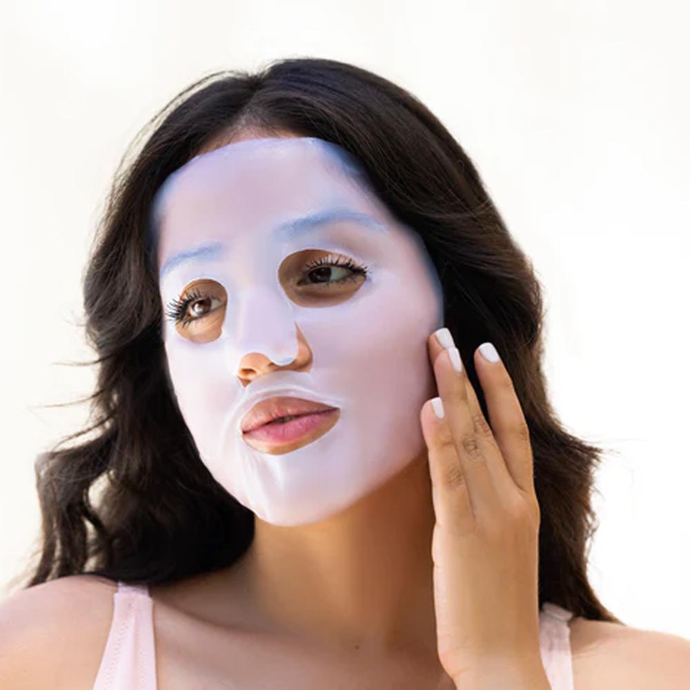 Yina Divine Mask model in mask