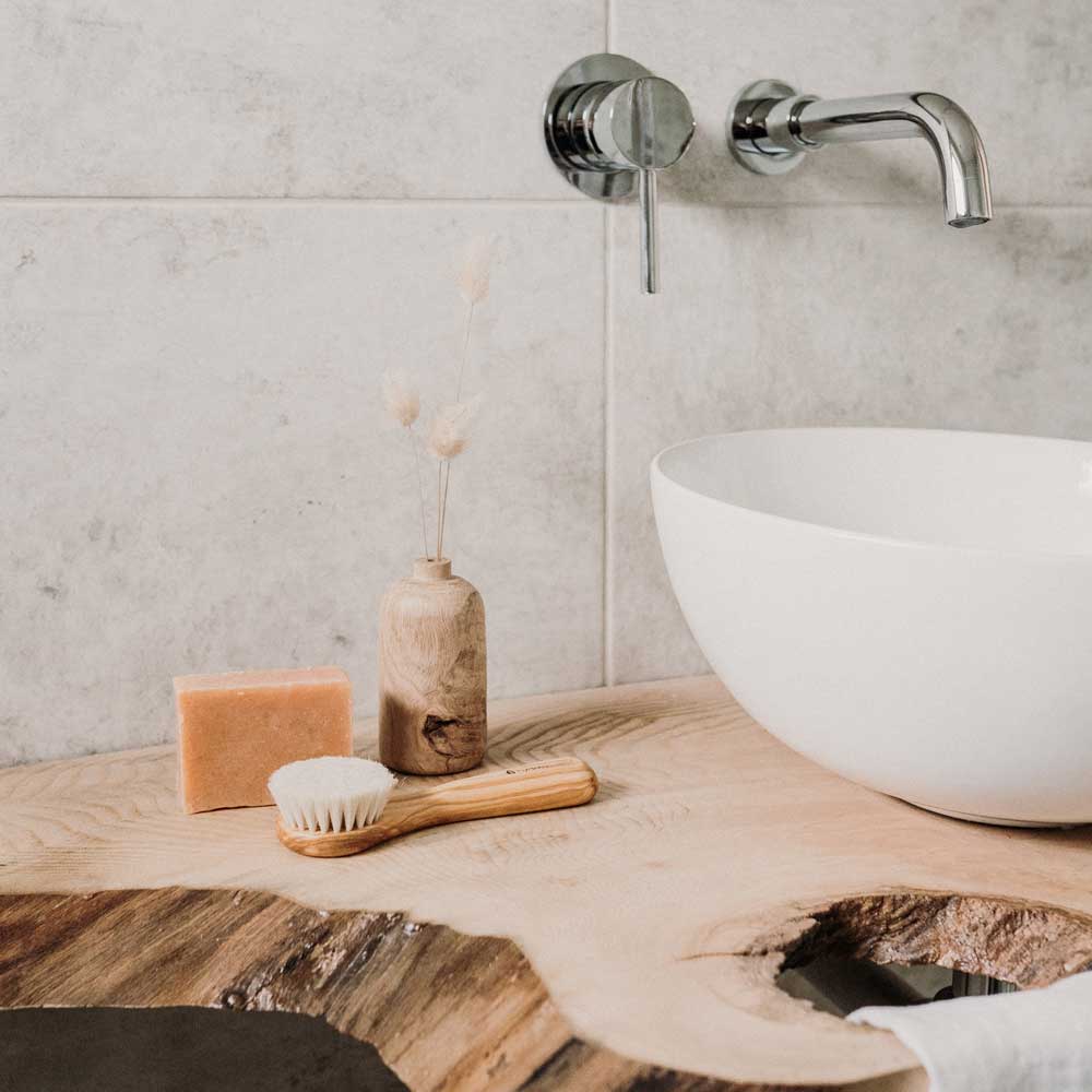 HYDREA LONDON Olive Wood Facial Brush