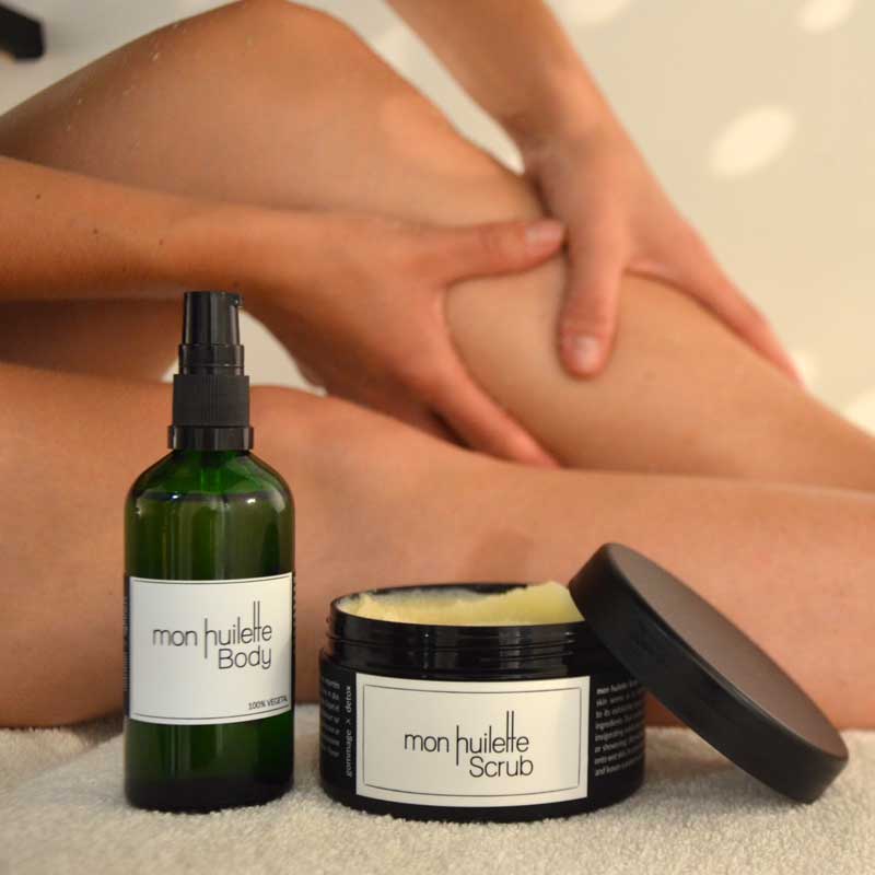 Les Huilettes mon huillette body oil and scrub model